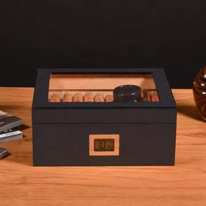 The Moderno Humidor | Sleek Cedar Cigar Storage with Digital Hygrometer