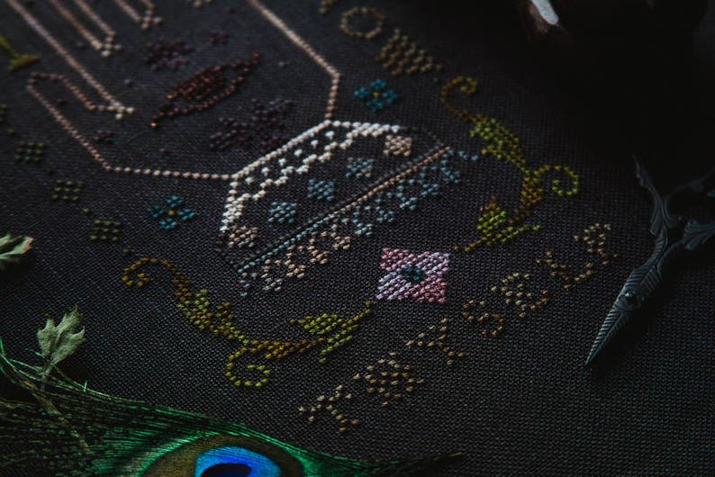 Know Thyself Primitive Cross Stitch Pattern