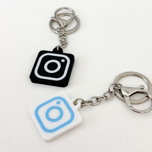 NFC Tag Keychain | Social Media Keychain | Small Business Marketing | Custom NFC tag