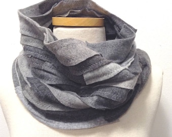 Pure Cashmere cowl scarf, neck warmer, recycled, gray unisex. FREE SHIPPING in the US