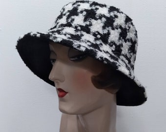 Large houndstooth hat, wool boucle, travel hat, black and white, Free shipping in the US