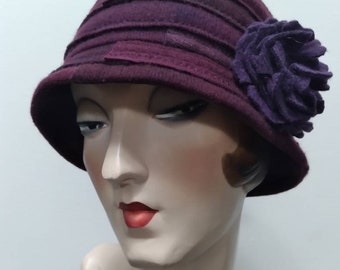 Hand dyed recycled Cashmere cloche with flower pin. Free shipping. OOAK