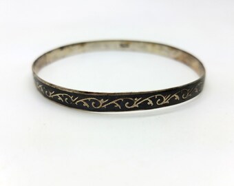 SIAM .925 Sterling Silver Green Enamel Bangle Bracelet w Clasp Must See!!!
