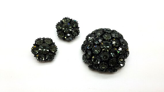 Vintage WARNER Brooch and Clip On Earrings Set - Japanned Black - Collectible Costume Jewelry - Free US Shipping - Free Gift Wrap