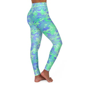 Purple Green Camo High Waisted Yoga Leggings: 4-Way Stretch