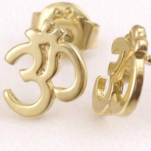 Om Stud Earrings – 7mm 10k, 14k, 18k gold, silver