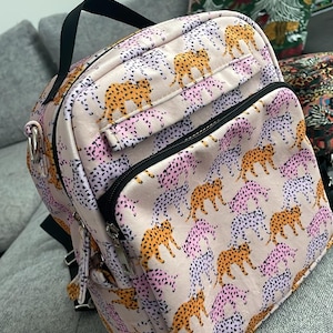 woman velvet backpack