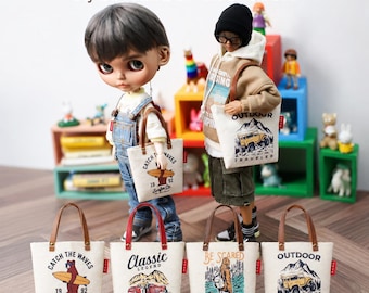 May include: A collection of miniature canvas tote bags for 1/6 scale dolls. Each off-white bag features brown handles and unique graphic prints including a bear with a surfboard, a vintage car, a person hiking, and an off-road vehicle with text.