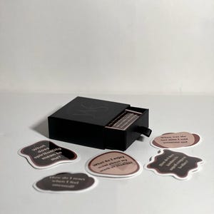 Escribe y pega: pegatinas con indicaciones guiadas (autorreflexión, descubrimiento, creatividad, diario de autocuidado a tu propio ritmo) ¡El regalo perfecto! Autocuidado