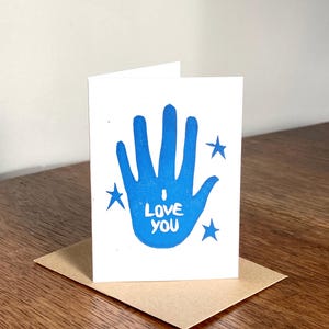 SUN&I A7 Mini Lino Print Valentine's Card - Ti amo, mano, stelle, blu, illustrazione, stampa linoleum, zero plastica, carta riciclata