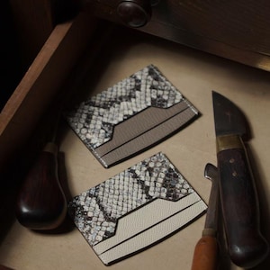 Echte python/krokodillenleer//hagedisleer + premium epsomleren kaarthouder, luxe handgemaakte exotische leren kaarthouder, slanke portemonnee