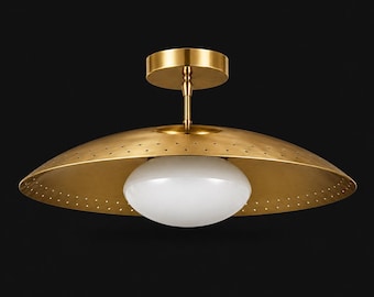 Lámpara de techo semiempotrada de latón hecha a mano con globo de vidrio opalino, luminaria de cúpula de estilo moderno de mediados de siglo para comedor y dormitorio.