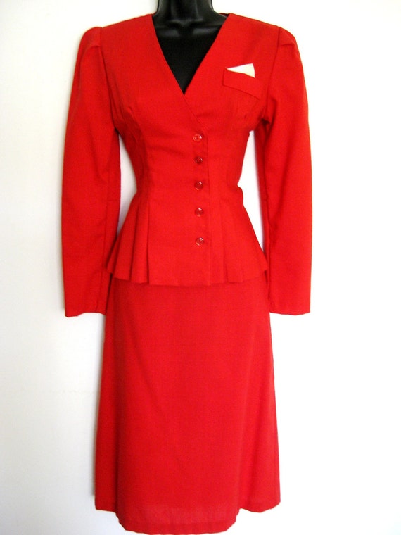 1970's 1980's Red Skirt Suit, Peplum Nipped Jacke… - image 3