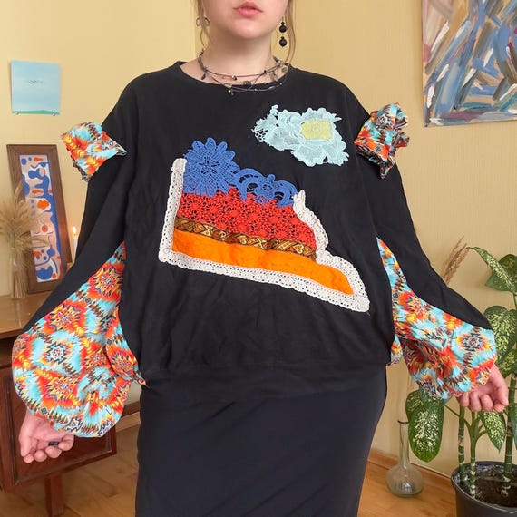 Vintage Patchwork Sweatshirt L/XL — Avant Garde U… - image 2