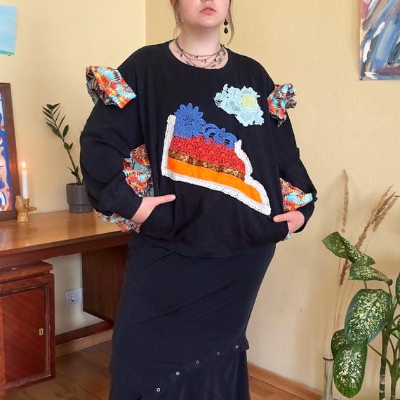 Vintage Patchwork Sweatshirt L/XL — Avant Garde U… - image 3