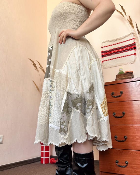 Vintage Italian Statement Beige Patchwork Lace St… - image 5