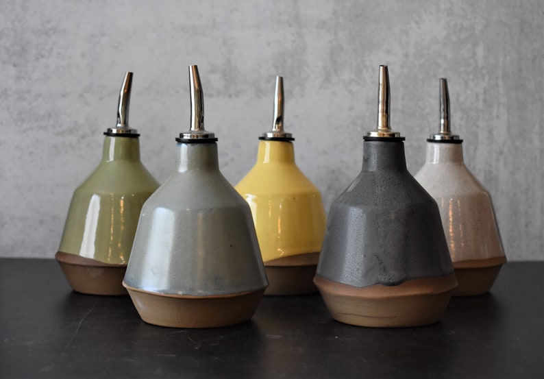 Olive oil bottle, ceramic oil dispenser, olive oil cruet, Housewarming gift, Oil dispenser cruet 