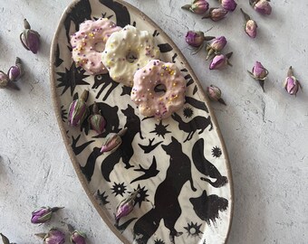 Oval Appetizer Plate, Dessert Plate, Tapa dish, pottery cake plate