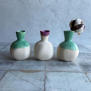Ceramic bubble bud vase