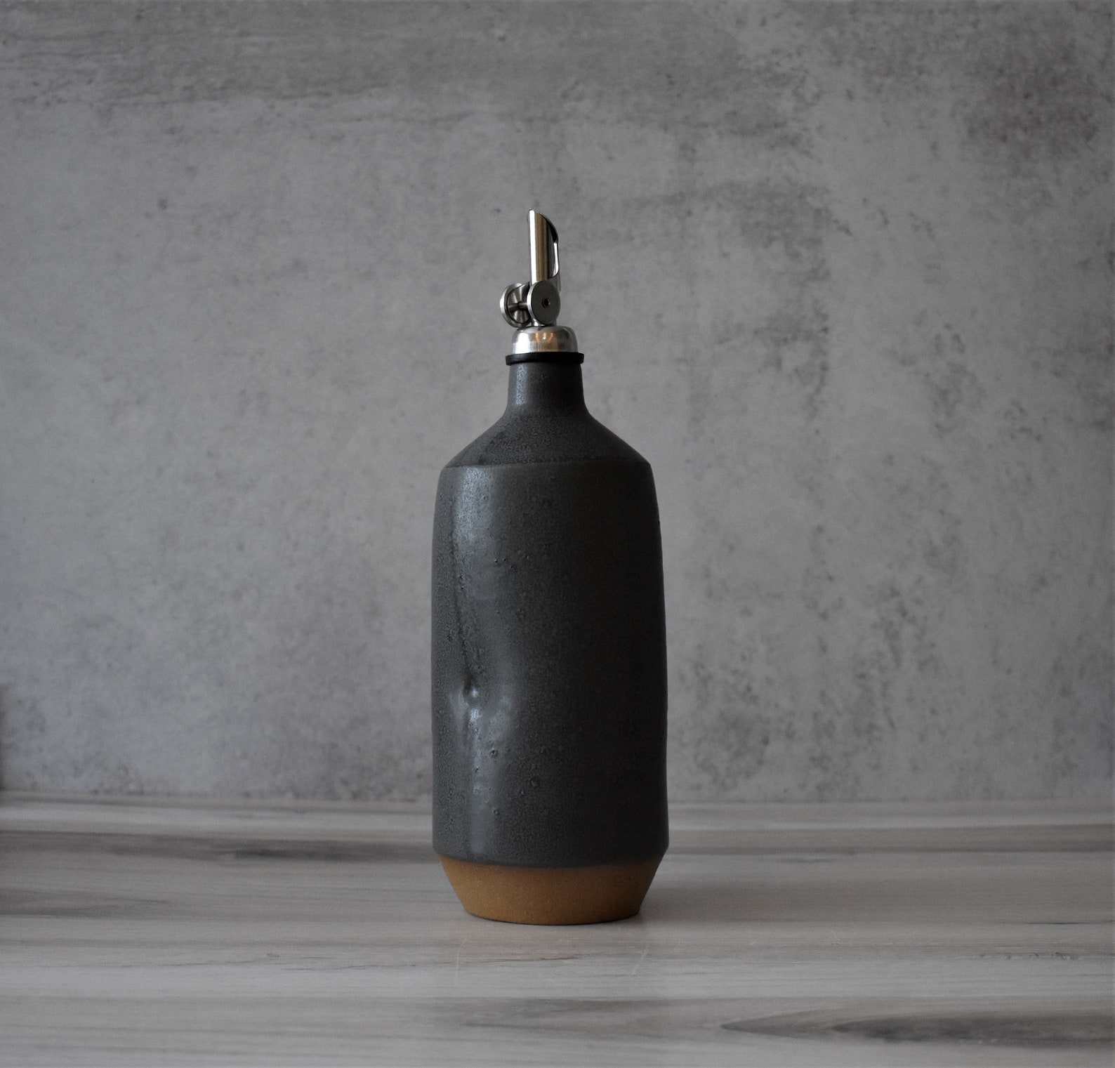 Ceramic oil cruet, olive oil bottle - Mottled Steel