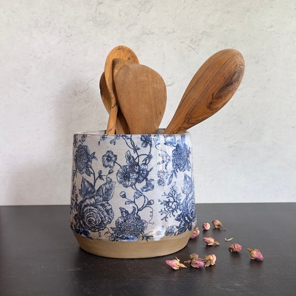 Large ceramic utensil holder, Handmade Utensil Crock