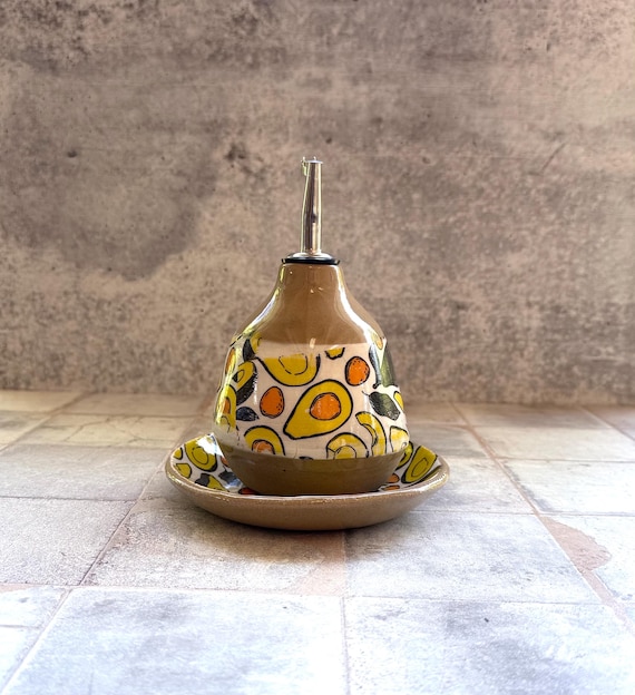 Avocado oil dispenser with dish, ceramic olive oil bottle