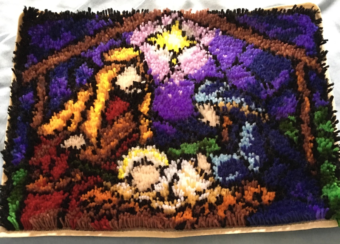 Nativity Latch Hook Rug, Mary, Joseph and Baby Jesus With the Star of