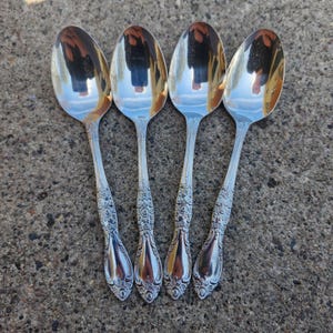 Vintage Floral Teaspoons - Etsy