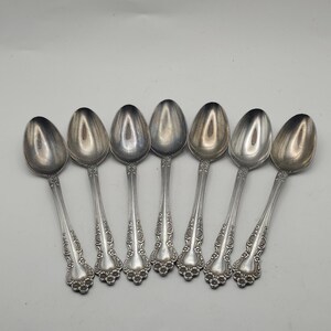 Vintage Ekco Eterna Beaumont Teaspoons Set of 7 Stainless Steel Japan Floral Scroll Replacement Flatware Silverware Discontinued Pattern