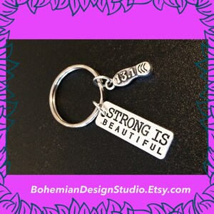 Marathon gift, half marathon runner keyring, running gifts image 2