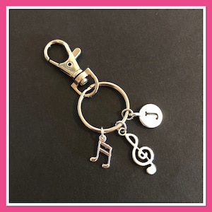Violin gifts, violinist gift idea, personalised music keyring, violin musician teacher student