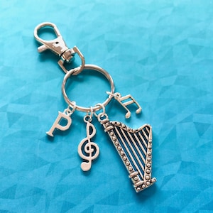 Harp keyring, personalised harp gifts, harpist keychain, musician gifts for her, initial music gift for him