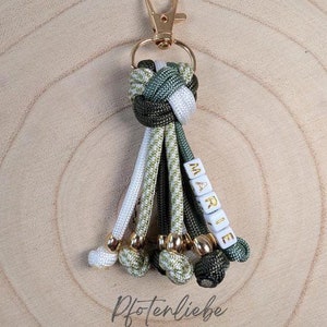 Paracord pendant - customizable
