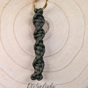 Paracord pendant - customizable