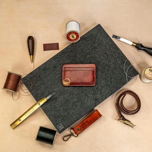Portacarte in Pelle 'Segreto' - Minimalismo Artigianale Italiano