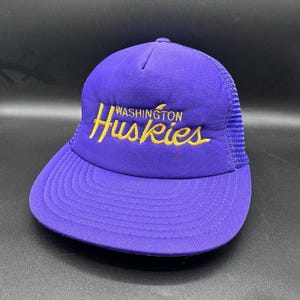Vtg 90&#39;s Washington Huskies Sportcap Hat Script Snapback Purple Mesh Trucker Cap