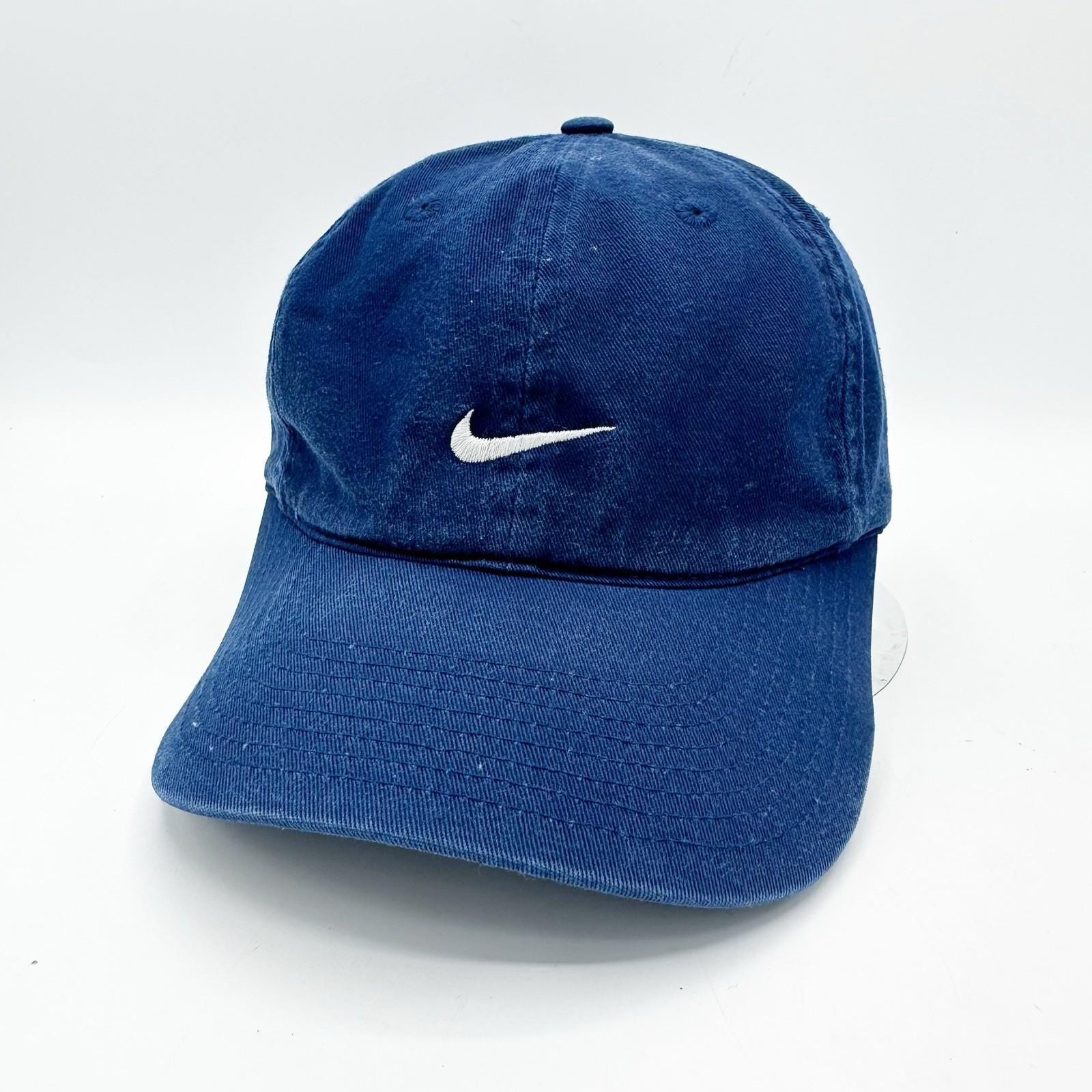 Nike Womens Blue “Run” Spellout Featherlight Dri Fit Running Strapback Hat Cap Vintage Running Hat | Grailed main image 2