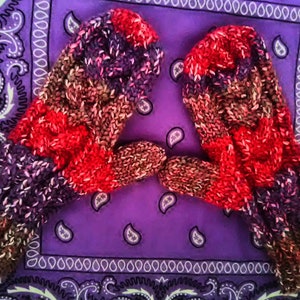 Chunky Mittens, Cable Knit Red and Purple Bulky Gloves for Women, Size Medium, Warm Winter Mittens