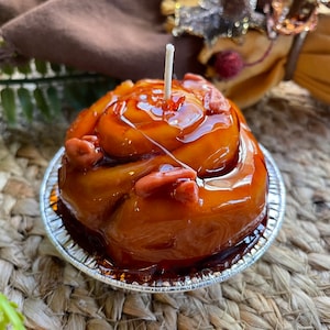 Pecan Caramel Sticky Bun Candle Sticky Bunz for One image 1