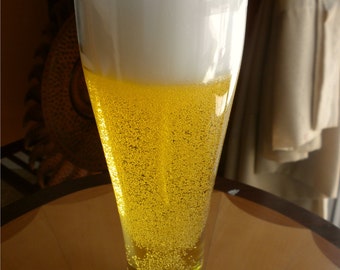 Ice-Cold Pilsner Beer Gel Candle