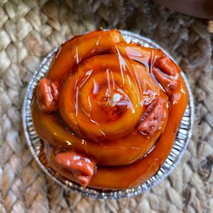 Pecan Caramel Sticky Bun Candle Sticky Bunz for One image 5