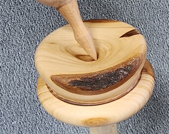 Drop spindle -  support lap bowl -  Maple natural edge   support bowl