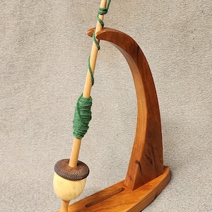 Support spindle stand -  Supported spinning - drop spindle - Cherry
