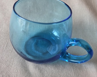 6 Vintage Peacock Blue Glass Cups • Hand-Blown Style • Chrysanthemum Bottom • Retro Mid-Century Mugs  • Blenko or Bohemian Egermann glass