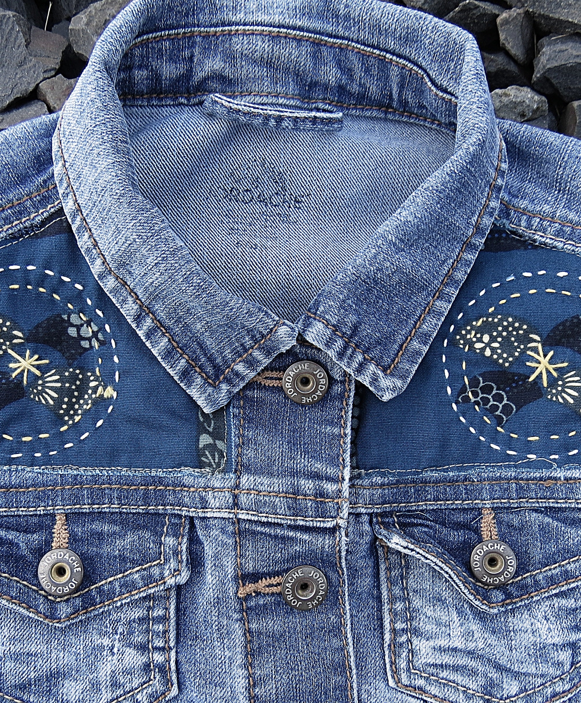 【SATIIIZ】Le So Carpenter Patch Denim Jacket SATIIIZ】Le So Carpenter Patch Denim Jacket
