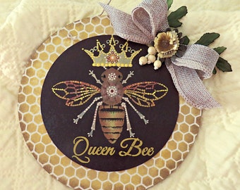 Queen Bee indoor decor round wall hanging stencilled and dotted with bow decoration ready~to~hang