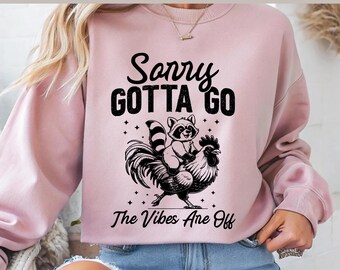 Mapache Gallo Divertido PNG: Diseño Animal Excéntrico (Descarga Digital)