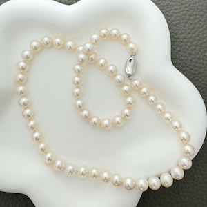Genuine Pearl, High quality, Freshwater Cultured strand pearl, hand knotted, Elegant white Single Strand with Silver clasp, bridal necklace