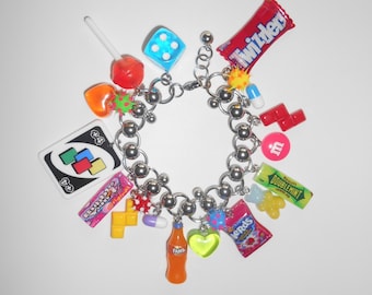 PULSERA SUGAR RUSH: pulsera de acero inoxidable personalizada con múltiples dijes de chatarra, gruesa y con dijes de caramelo alternativo plateado Y2K, para crearla tú mismo - por modmize