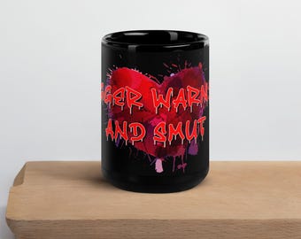 Advertencias de activación y taza obscena